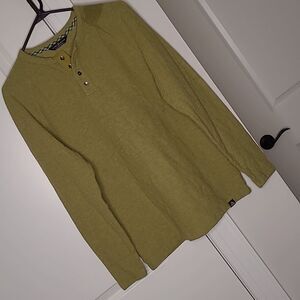 ALPINE DESIGN  junior L Henley neck green  shirt